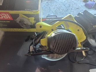 Ryobi corded saw excellent condition 50$