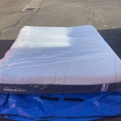 Brand New Queen Size 12” Tempur Pedic Pro Adapt Medium Firm Mattress!!