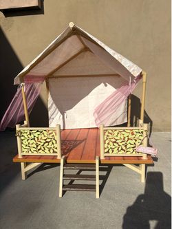 American Girl Kira's COMFY PLATFORM TENT PLAYHOUSE