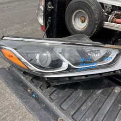 2018-2019 HYUNDAI SONATA RIGHT HEADLIGHT 👉👉ASK FOR PRICE 
