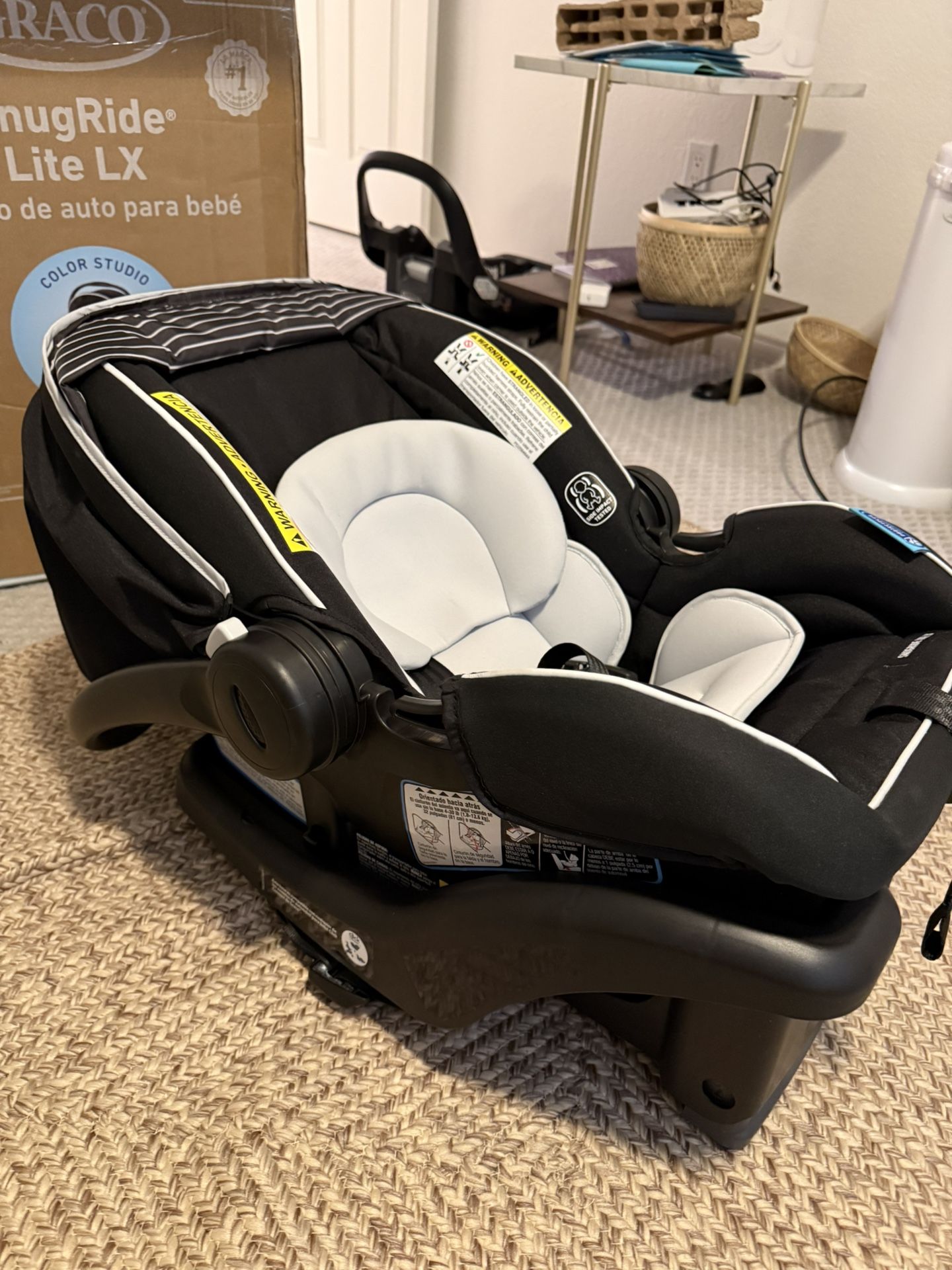 Graco SnugRide Lite LX Car Seat