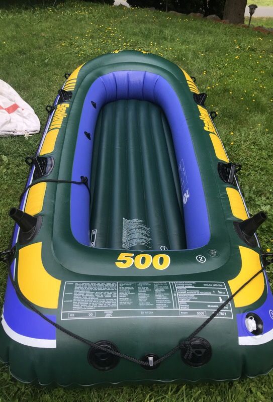 Seahawk 5 persons 500 inflatable boat raft great condition
