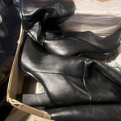 Women Boots Size 10 1/2