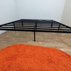 King Size Metal Platform bed Frame 