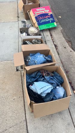 Free pants free pillows free hedgers