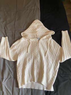 Urban weekend white cable knit zip up hoodie Size M