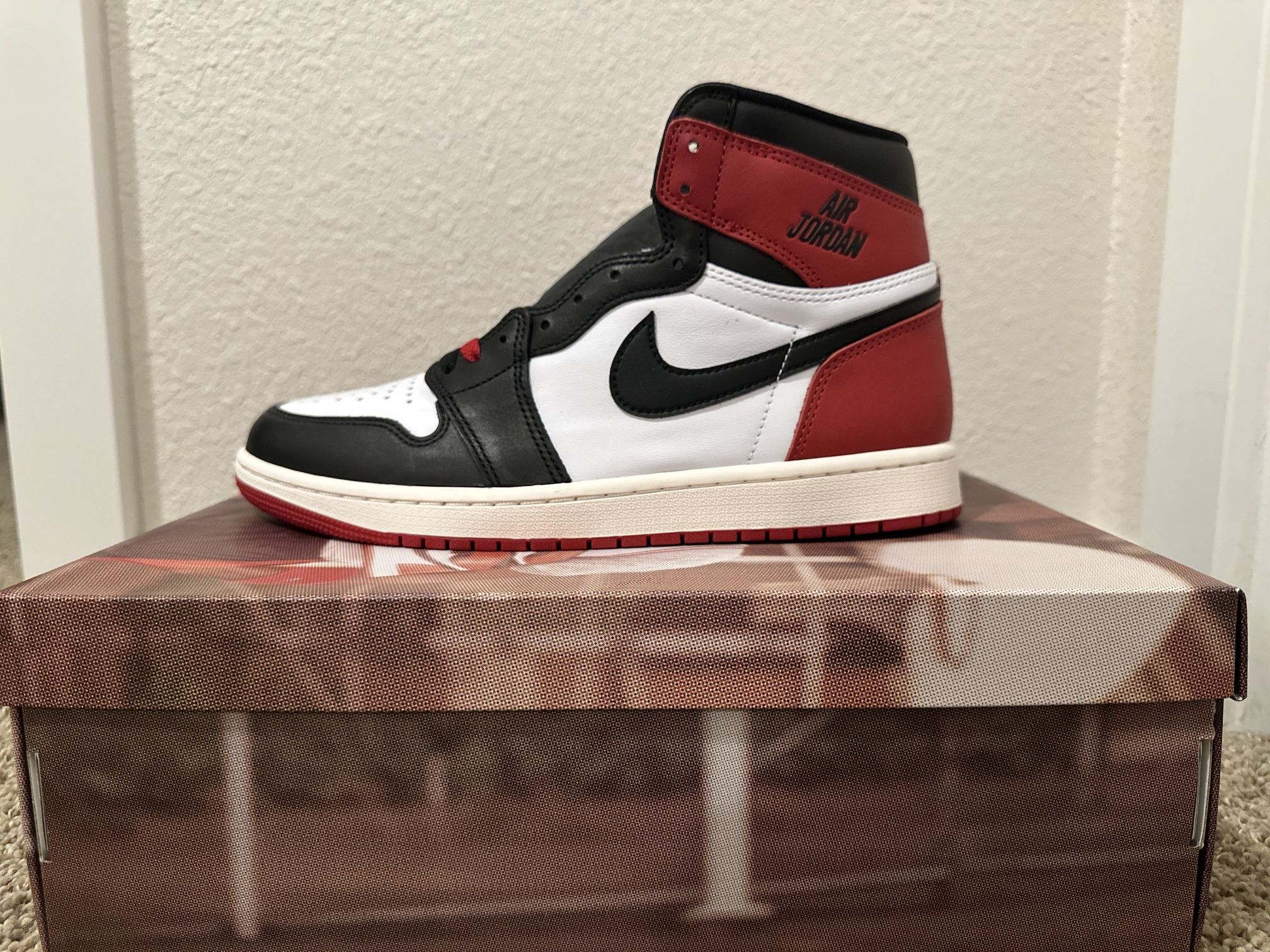DS JORDAN 1 HIGH BLACK TOE REIMAGINED