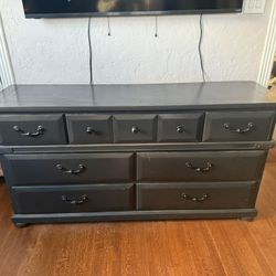 Dresser & Two Nightstands 