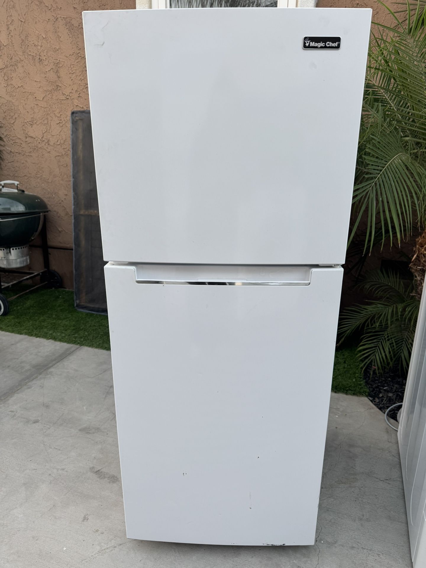Small Studio Refrigerator