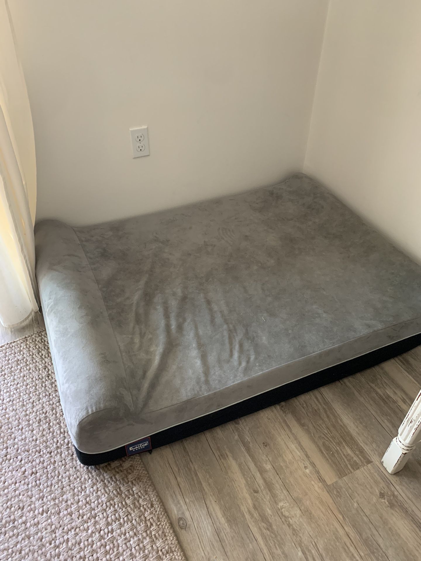 Large Breed Dog Bed 