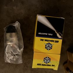 1988 firebird distributor cap and rotor fuel injector, gas tank straps  