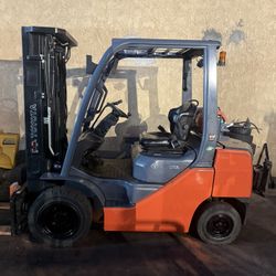Toyota Forklift 8fgu25