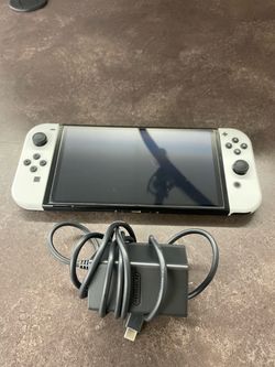 Nintendo Switch OLED HEG-001 White – Console + Joy-Cons + Charger