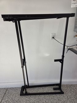 BASIC METAL QUEEN BED FRAME!! BRAND NEW!!