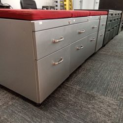 Used - Steelcase Mobile File Pedestal / Filing Cabinet 