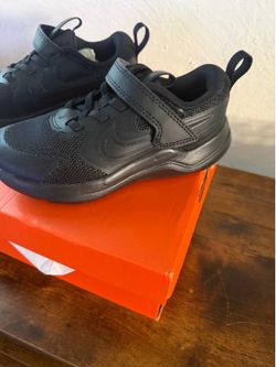 Nike cosmic runner