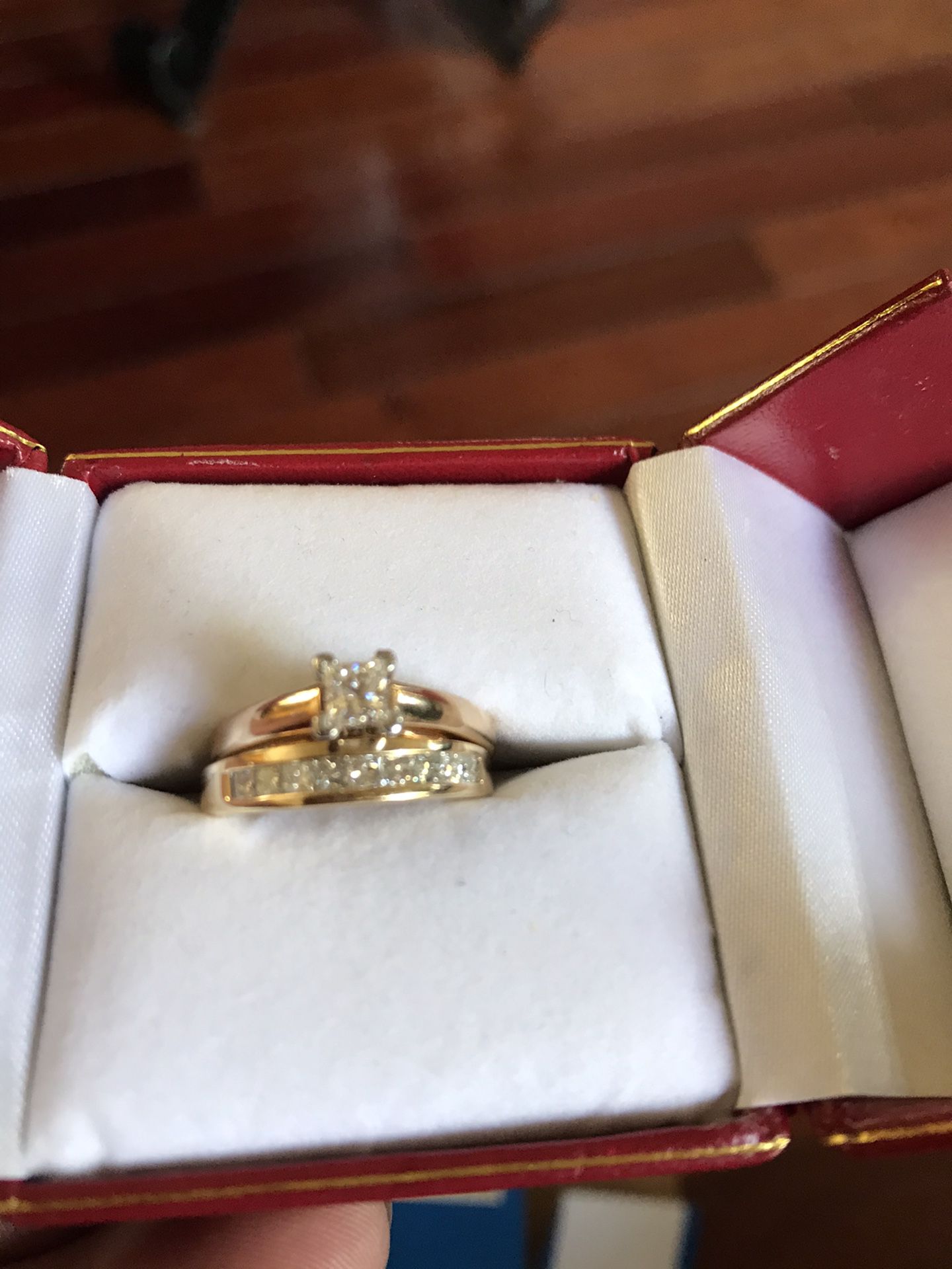 1.55pt Diamond engagement ring and wedding band