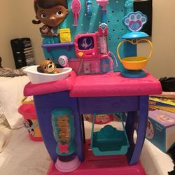 Doc McStuffins check up center