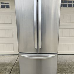 LG French door Refrigerator *New*