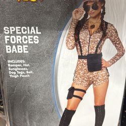 Halloween Costumes 🎃 