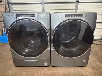 VERY NICE WHIRLPOOL WASHER AND ELECTRIC DEYER SET EXCELLENT CONDITIONS