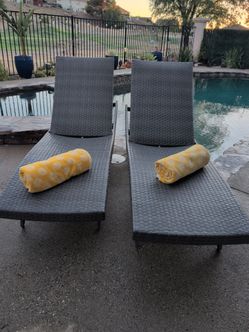 Outdoor Wicker Chaise Lounge Chair