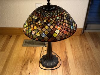Tiffany table lamp