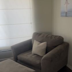 Couch And Love Seat With Ottoman 