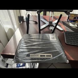 NETGEAR R6700v3 Nighthawk AC1750 Dual Band Smart WiFi Router