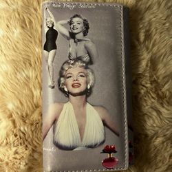 Marilyn Monroe Wallet for Sale in Germantown, MD - OfferUp