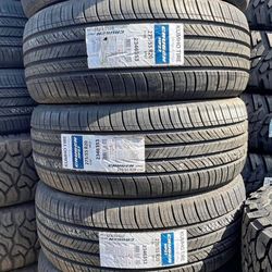 275/55R20 Set Of 4 Kumho Hp27 New Tires
