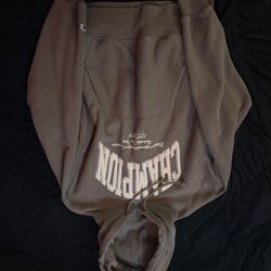 Champion hoodie men’s Medium