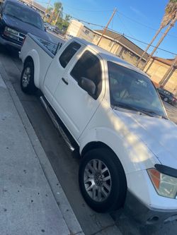 Nissan Frontier 2006 Crew Cab Pickup Truck