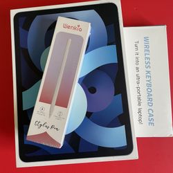 Apple iPad Air 4th Generation 64GB with Box, Pencil, keyboard case like new