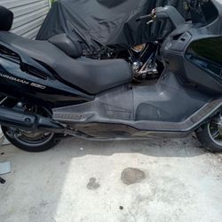Black Scooters 650 Clear Title And Key