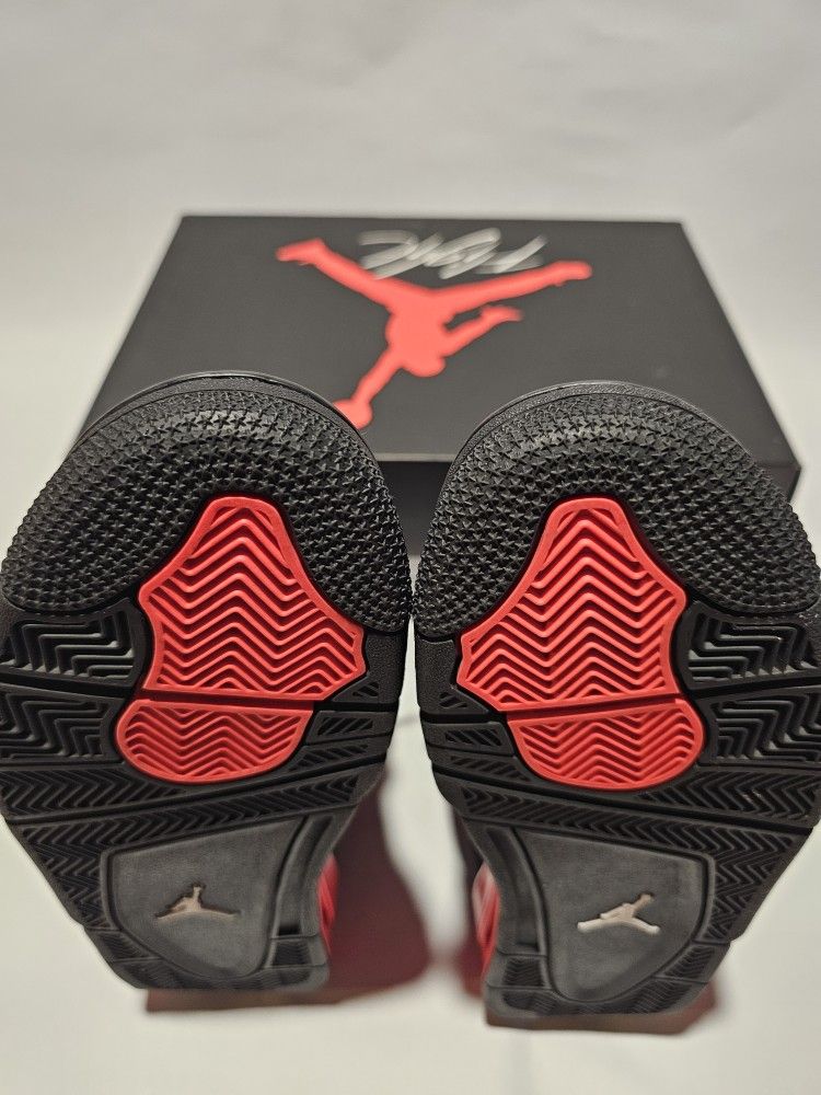Jordan Retro 4 'Red Thunder'