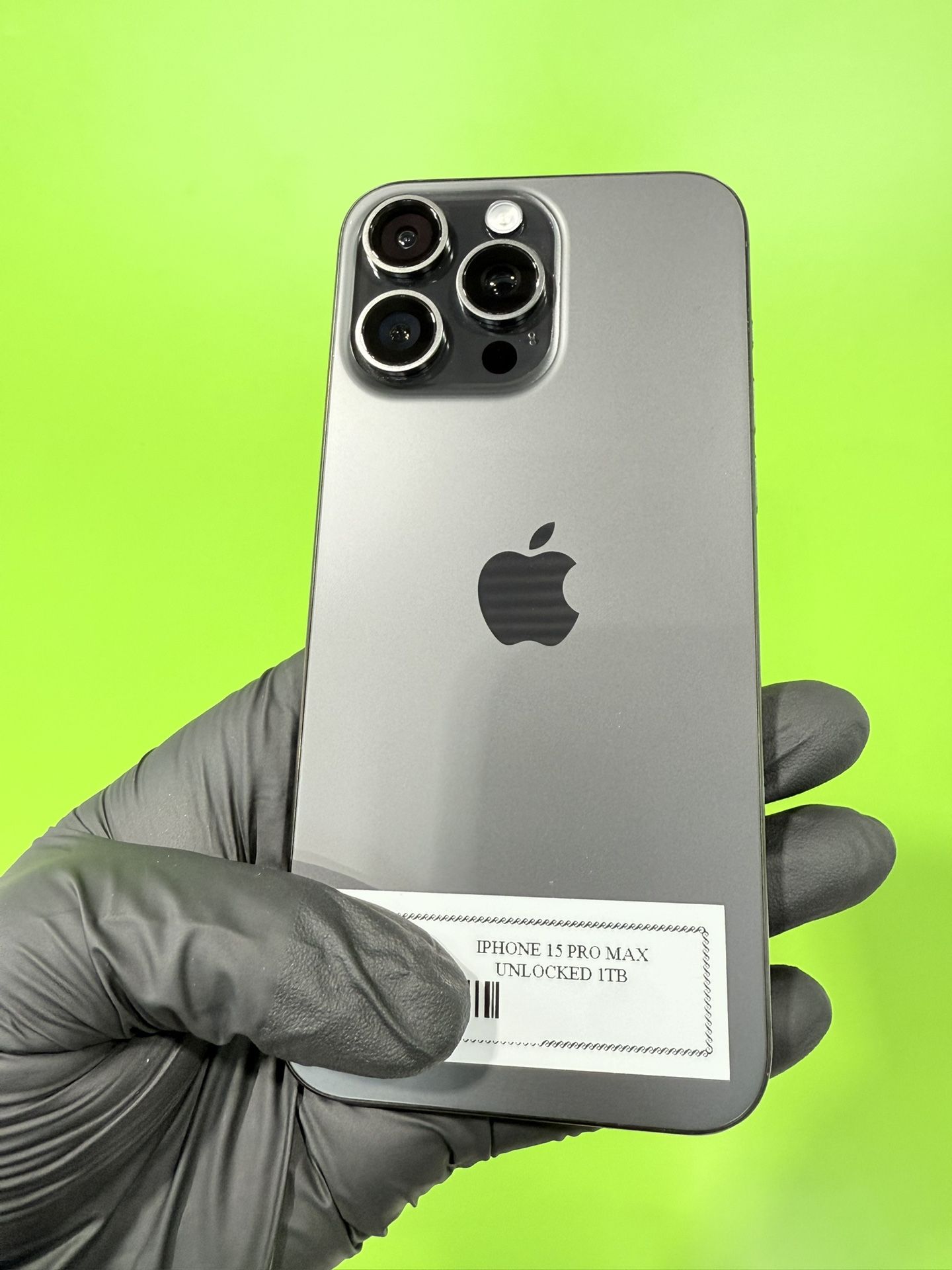 1TB iPhone 15 Pro Max Unlocked $899 or $60 Down!