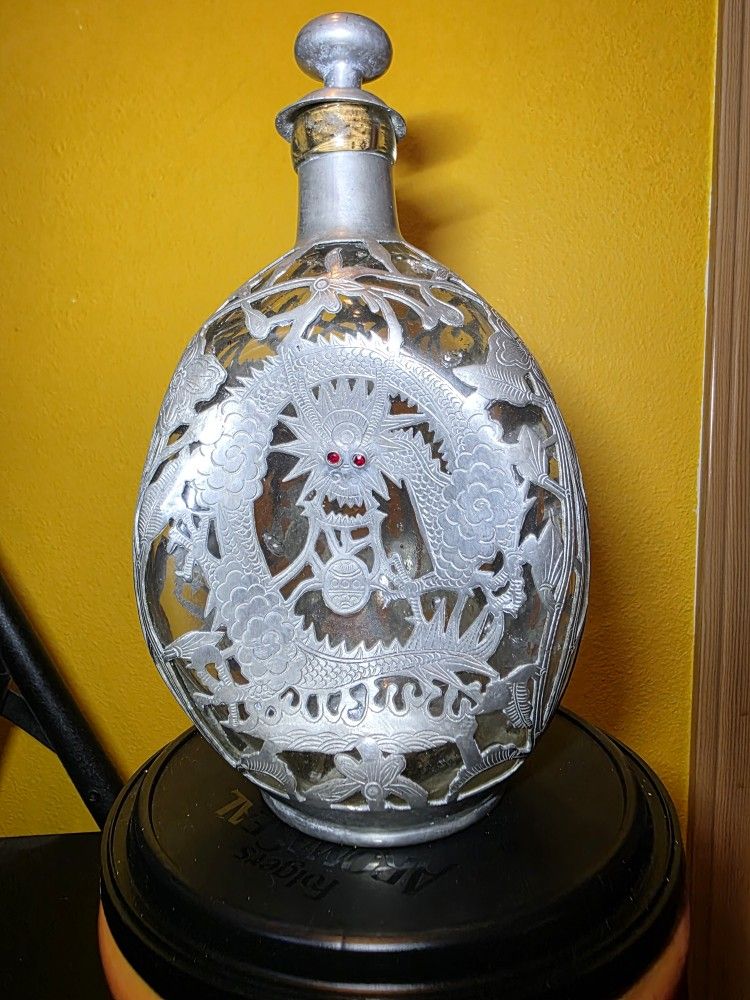 19th Century Chinese decanter