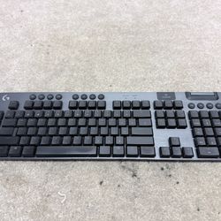 Logitech G915 Gaming Wireless Keyboard