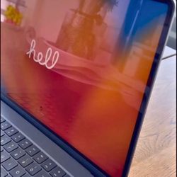 Pristine Apple MacBook Air M2 (2022) – Midnight, 16GB/256GB