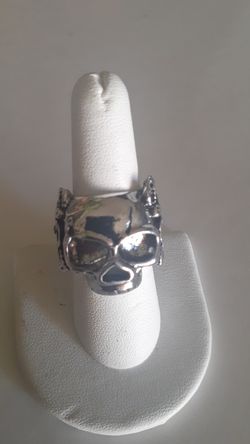 Skull Ring w/etched Roses Size 7