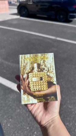 Valentino perfume