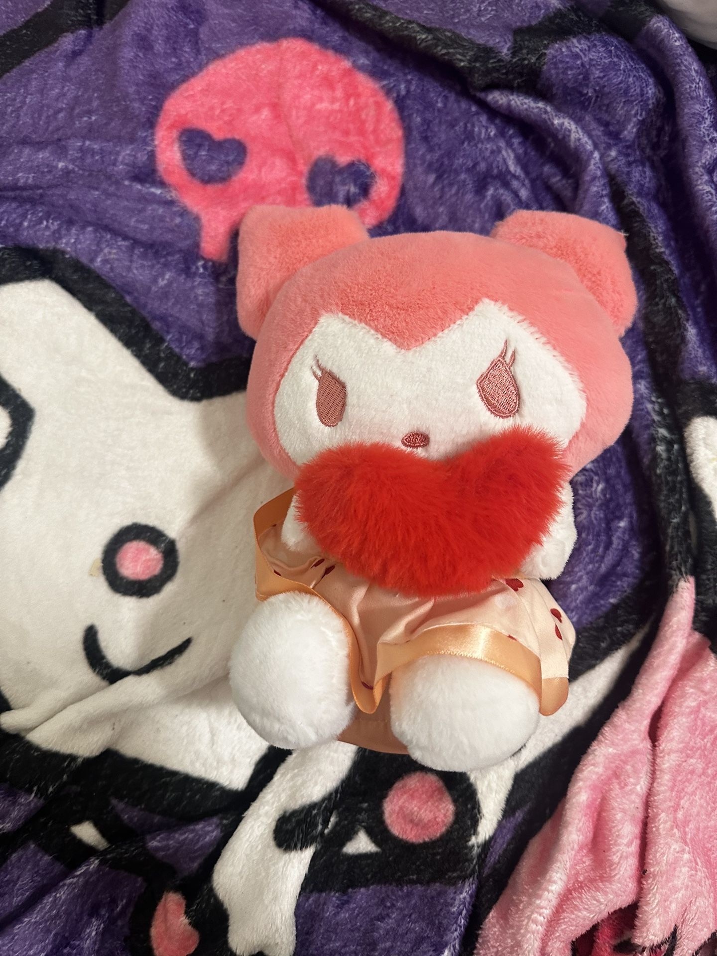 Hello kitty plushies and more 