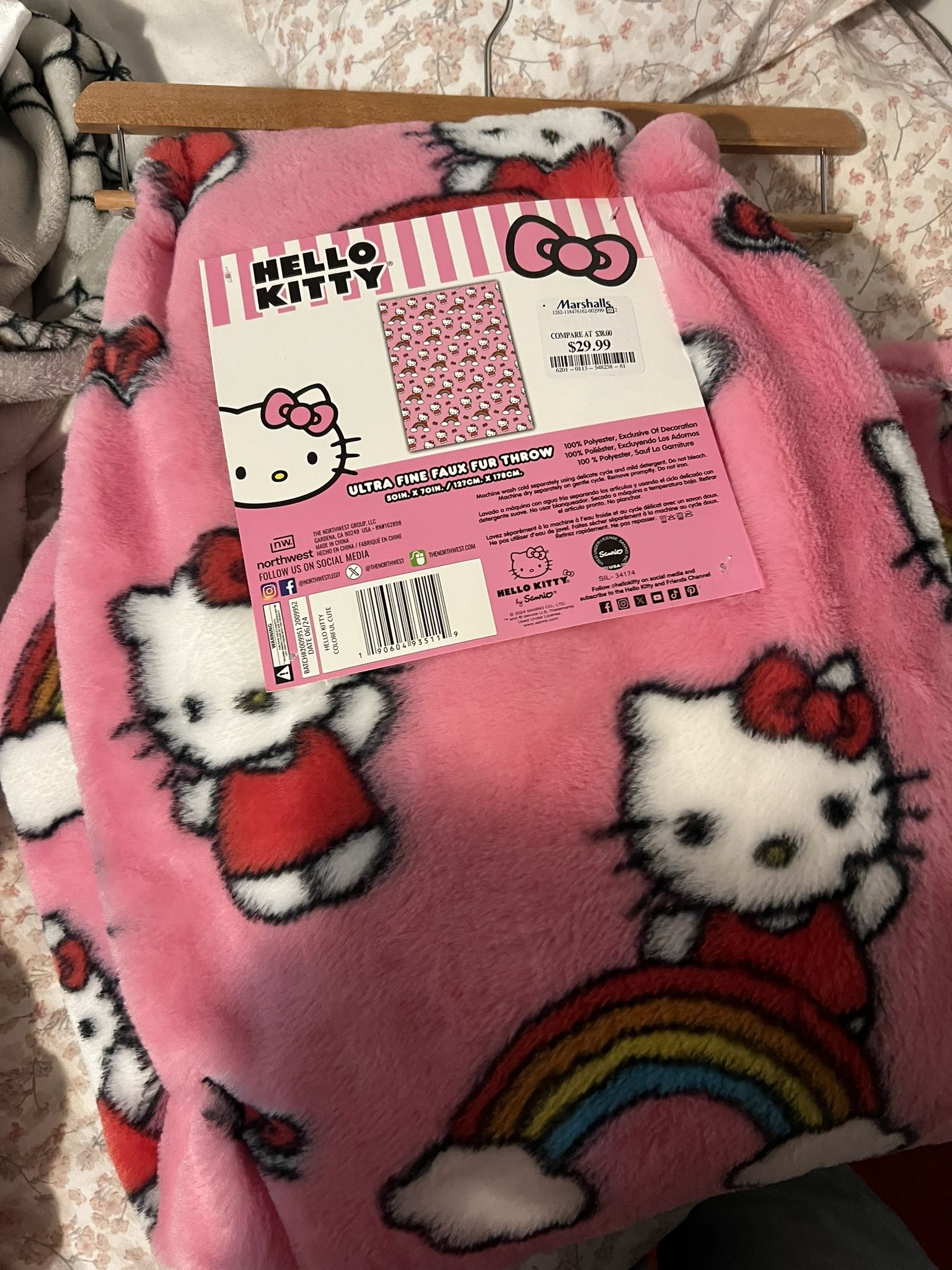 Hello Kitty Blanket