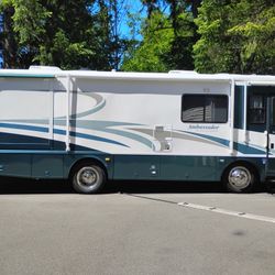 30' Diesel Holiday Rambler Motorhome