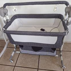 Electric baby cradle