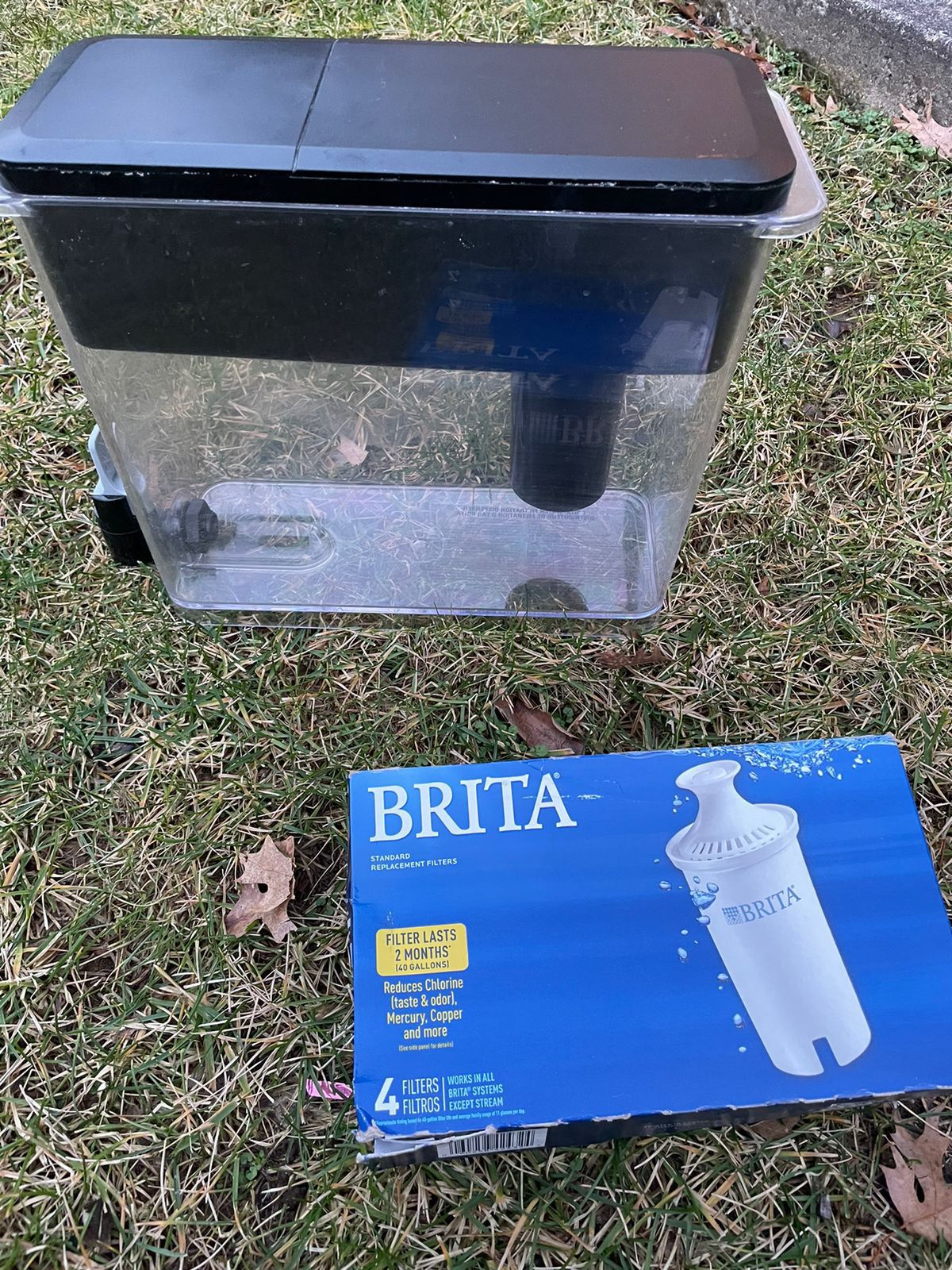BRITA  XL Water Filter Dispenser With 1 Slandered Filter And Brand New 3 Count Filter Replacement