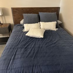 Pottery Barn Queen Bed Set