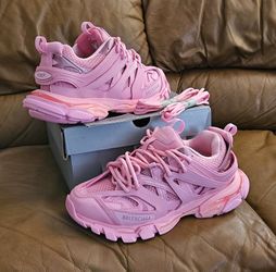 Men's Balenciaga Track Pink Mesh High-End Luxury Designer Sneakers Size 10 US ( MINT CONDITION)