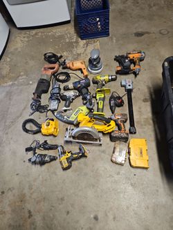 Lot of power and cordless tools